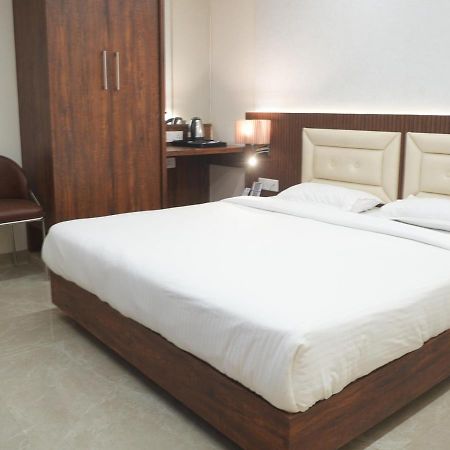Hotel Jk Celebration Jabalpur Zewnętrze zdjęcie