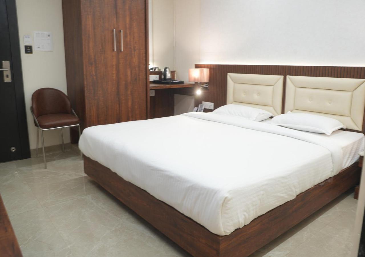 Hotel Jk Celebration Jabalpur Zewnętrze zdjęcie